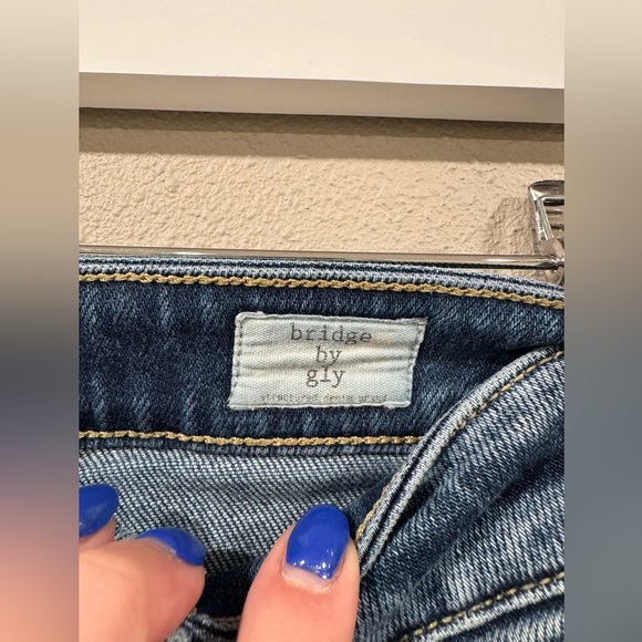 Bridge By Gly Mid-Rise Skinny Stretch Jean - Picture 6 of 8